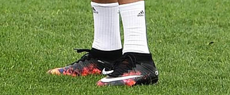 Cr7 hotsell lava socks